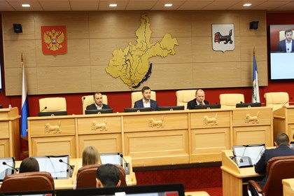Молодежный парламент при Заксобрании наделят правом законодательной инициативы 